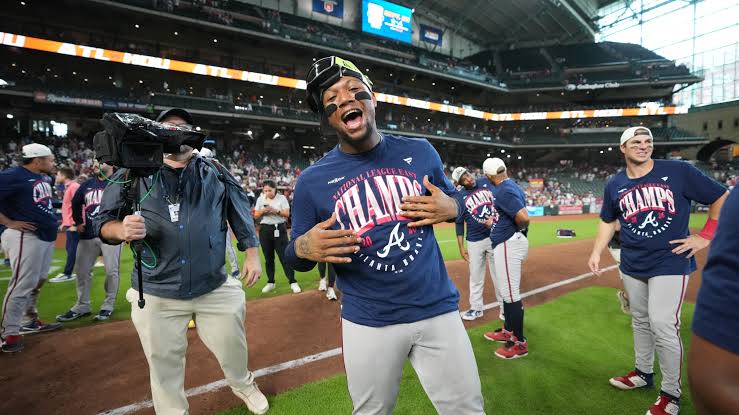 Braves' star Acuña day-to-day after fouling ball off left leg | KLRT -  FOX16.com