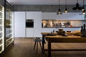 Pour on oil and vinegar mix. Cuisine De Design Italien En 34 Idees Par Les Top Marques