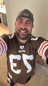 Kris Schneider (@kartelcards)