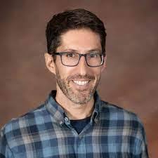 Robbie Hartman's Instagram, Twitter & Facebook