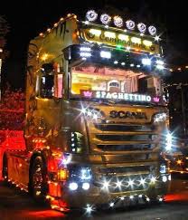 You Can Never Have To Many Lights Trucks Truck Lights Heavy Truck