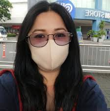 Masayang binati at niregaluhan ng relo ni Senator Bong Go ang class GOAT ng  National Fire Training Institute (NFTI) Fire Basic Recruit Course 2025-136  Class MANDASIG na si FO1 Krisha Franz L