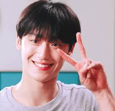 Lee do hyun and go min si shared their feelings on ending the kbs show, youth of may. Enter Talk Is There Anyone Who Fell In Love With Him In Hotel Del Luna