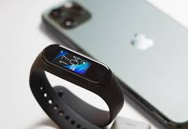 Kak Podklyuchit Mi Band 4 K Telefonu Iphone I Android Pochemu Fitnes Braslet Ne Podklyuchaetsya
