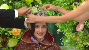 公开资料显示，谢嘉怡（lisa marie tse ga ye）为中英混血. 2020æ¸¯å§å† å†›æ˜¯å¥¹ æ··è¡€ç¾Žå¥³è¢«ç§°ç¿»ç‰ˆè¿ªä¸½çƒ­å·´ äººåœ¨æ´›æ‰çŸ¶ç½'lapeople Com