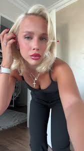 Stylish Outfit Inspiration for May Day Celebrations