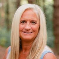 Andrea Kratochvil's Instagram, Twitter & Facebook