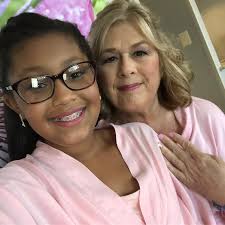 Bruce Willis 和Cybill Shepherd 為《月光》(1985-1989) 🎬