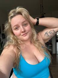 Coleção cápsula para o dias das mães ✨ Sua mãe merece um look Elaine Mello  🥰 #tricot #malhas #jacutingatricot #modamineira #moda #modatricot #emalta  #tendencia #bohochicstyle #boho #coleçãotramas #tramasinverno #inverno25  #trends #explore #explorar #