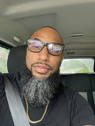 Patrick Lipps's Instagram, Twitter & Facebook