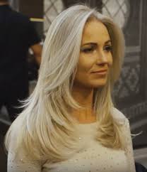 This long layered hairstyle for girls with long hair removes bulk and keeps natural spirals look great. Long Straight Hair Layers Front Novocom Top