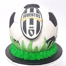 We not only strive to make cakes that look amazing, it is equally important that the experience is amazing to the taste buds as well. Juventus Soccer Ball Cake Juventus Soccerballcake Itscakedon Juventuscake Soccercake Noveltycake Bi Soccer Ball Cake Soccer Cake Football Birthday Cake