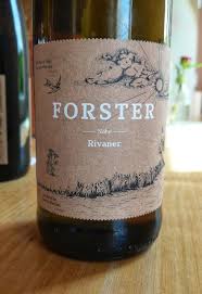 rivaner vom weingut forster an der nahe wein nahe nahewein biowein forster riesling burgunder rummelsheim weingut wein weinproben party weinetiketten