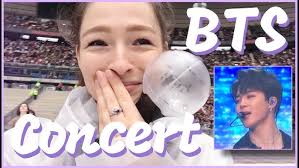 Lili White • 릴리