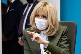 Dans une interview accordée en janvier 2020, brigitte macron faisait part de ses craintes face au climat de violence dans le pays. Brigitte Macron Une Nouvelle Ecole A Valence Bientot Une Autre A Roubaix