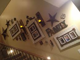 Staircase Decor Idea Something Like This Primitivecountrydecorating Staircase Decor Primitive Decorating Country Home Decor