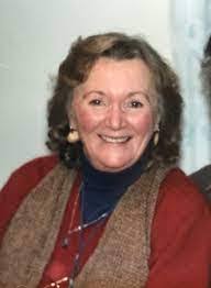 Edwina Holt's Instagram, Twitter & Facebook