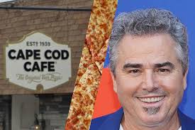 Brockton Pizza Joint Gets Surprise Visit From 'Brady Bunch' Star