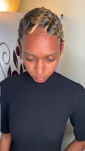 Kimberley Maxwell (ladykmaxwell58)