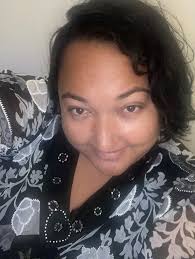 This little girl standing here grew up to become the world's richest female  musician and the first self-made billionaire from Barbados 🇧🇧 👏 👌