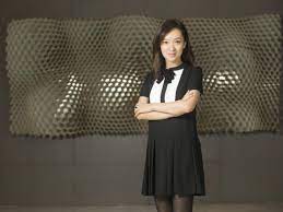 賴英里 （1963年6月10日 － ），臺灣著名 長笛 演奏家 、 企業家 ，外號「長笛公主」。. è³´è‹±é‡Œå¤«å¦»ä¸åŒå¼¦æ‰èƒ½è­œå‡ºå¥½è½çš„å'Œè² ä»Šå'¨åˆŠ