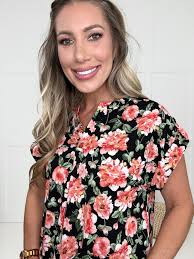 Dear Scarlett Short Sleeve Bestie Lizzy's