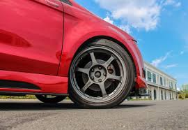 Mengikut pertuduhan, mereka ditahan di dalam kereta di tepi jalan di bukit payong, marang, 1.50 pagi pada 9 mac lalu. Hadi S Prevo Kaki Kereta