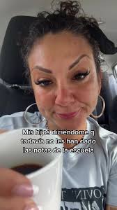 Hijo de Gato, Caza Ratón: Humor y Refranes