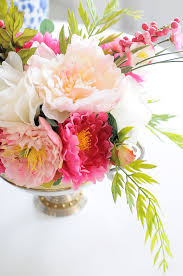 Create a rose ball and make your home your beautiful. 1001 Table Decoration Ideas Diy Instructions For Making Your Own