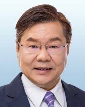 Johnny Wei's Instagram, Twitter & Facebook