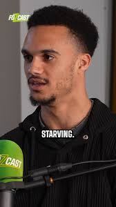 Antonee Robinsons INSANE Cheat Day Meal! 🤯