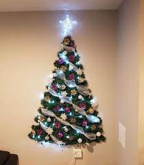85 Wall Christmas Tree Ideas That You Can Make In No Time Ethinify Wall Christmas Tree Flat Christmas Tree Diy Christmas Wall