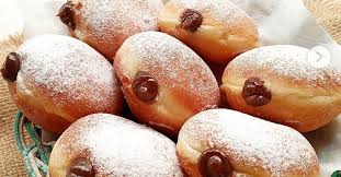 Resep Donat Bomboloni Enak Dan Lembut Isian Cokelatnya Lumer Di Mulut