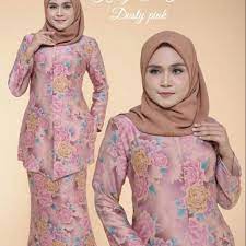 Mungkin esok fesyen baju terkini zalora for raya sumber mialanimasjuju.blogspot.com. Fesyen Baju Kurung Pesak Terkini