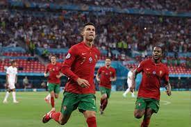 Harry kane, the golden boot winner of the 2018 world cup and the current top scorer in the premier league with 17 goals will probably be the favourite. K0aaml1utdf4zm