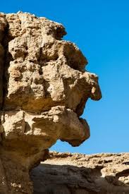 Image result for pictures+rock al naslaa in saudi arabia