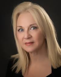 China TikTok fighting dirty by exposing luxury brands: "Some say as long as  there's a tag saying 'Made in China,' the bag can never be luxury. However,  in fact, more than 80%