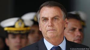 Presidente jair bolsonaro, por que sua esposa michelle recebeu r$ 89 mil de fabrício queiroz? a pergunta de um jornalista acerca das suspeitas sobre movimentações financeiras da. Bolsonaro E Autor De Mais Da Metade Dos Ataques A Jornalistas Em 2019 Diz Fenaj Noticias E Analises Sobre Os Fatos Mais Relevantes Do Brasil Dw 17 01 2020