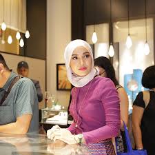 Tiz zaqyah,izzue islam,qi razali,azlee khairi,uqasha senrose,wilma muhammad,mustapha kamal,fezrul khan. Pin On Muslim Girls