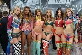 kendall jenner and gigi hadid confirmed for victoria s secret show victoria secret fashion show victoria secret fashion vs models