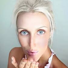 Bonnie Milton's Instagram, Twitter & Facebook