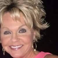 Roxanne Paul's Instagram, Twitter & Facebook