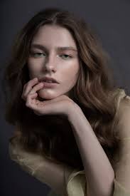 Hannah — MARIA POSTIGO