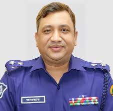 Bhola District Police - মনপুরা থানার অফিসার ইনচার্জ জনাব মোঃ শাখাওয়াত  হোসেন এর নেতৃত্বে এস আই (নিঃ) মোঃ রিজওয়ান ও সংঙ্গীয় অফিসার ফোর্স গোপন ...