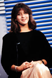 Die 10 haar geheimnisse der französinnen madame. 80er Frisuren Die Besten Retro Looks Der 80er Brigitte De