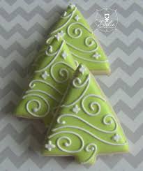 Now you can add decorations to your paper christmas cookies by adding either green or red paper icing to your stocking decorating the cutest christmas cookies ever. 10 Ways To Decorate Christmas Tree Cookies Torte The Blog