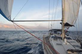 Croisières & tours en bateau. Quelle Route Pour Un Tour De L Atlantique En Voilier Voile Moteur
