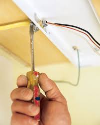 Under cabinet lighting zu spitzenpreisen. Kitchen Under Cabinet Lighting In 9 Steps This Old House