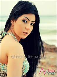 Farfesh ايتن عامر ممثلة مصرية تعتمد على موهبتها وتسعى لصقلها Women Wear Women Lacroix