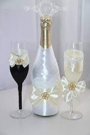 Pin De Mariateken Parra En Manualidades Copas Decoradas Para Boda Copas Decoradas Para Novios Copas De Novios